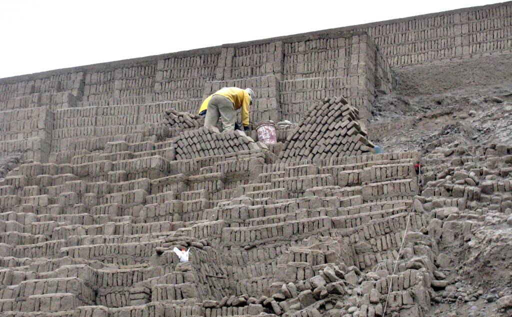 O trabalho arqueol&oacute;gico teve in&iacute;cio em 1981