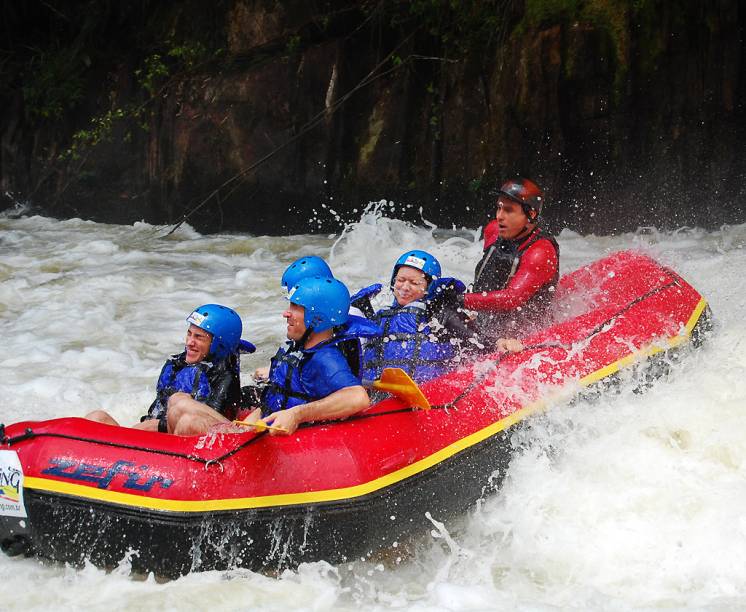 Rafting no Rio Paraibuna, em São Luiz do Paraitinga, São Paulo