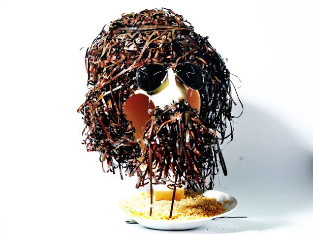 <strong>Raul Seixas</strong> foi representado na obra tridimensional de Robinson José de Silva. A obra estará a mostra no <strong>39º Salão Internacional de Humor de Piracicaba</strong> <strong>Raul Seixas</strong> foi representado na obra tridimensional de Robinson José de Silva. A obra estará a mostra no <strong>39º Salão Internacional de Humor de Piracicaba</strong>