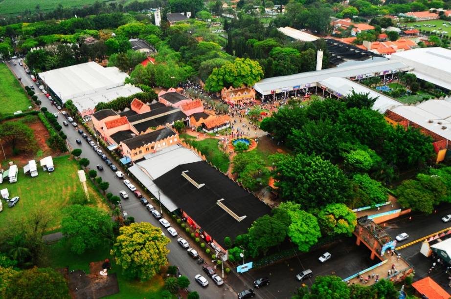 Recinto de exposi&ccedil;&otilde;es da Expoflora