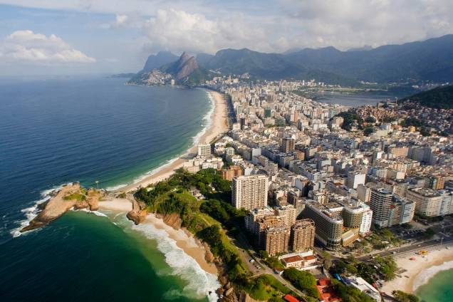 Vista aérea das praias do Diabo, Arpoador, Ipanema e Leblon no Rio de Janeiro (RJ) Vista aérea das praias do Diabo, Arpoador, Ipanema e Leblon no Rio de Janeiro (RJ)