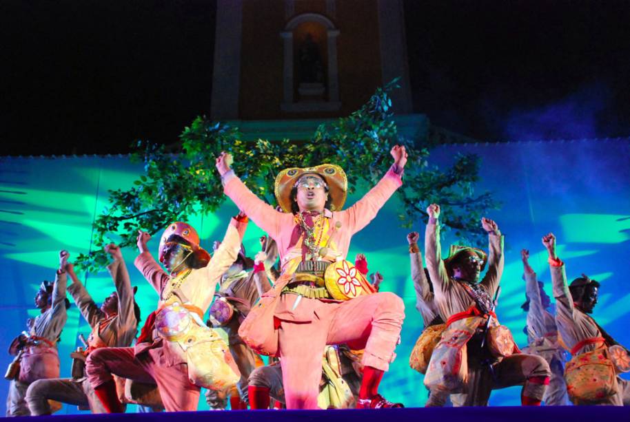 Espet&aacute;culo "Chuva de Bala no Pa&iacute;s de Mossor&oacute;", na tradicional festa Cidade Junina de Mossor&oacute; (RN)