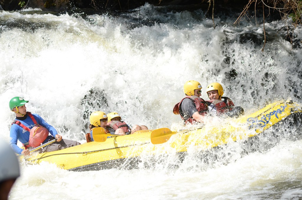 Rafting no Rio Jacaré-Pepira Rafting no Rio Jacaré-Pepira
