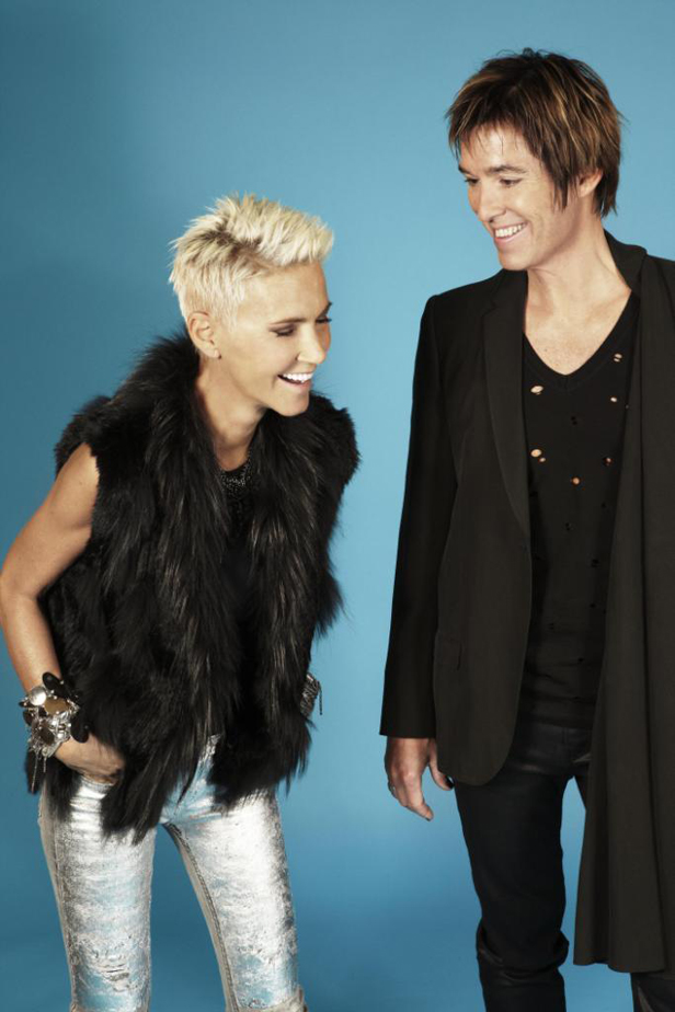 <strong>ROXETTE</strong><br /> <br /> A dupla sueca Roxette fez um show tão memorável e esgotado no Brasil em abril do ano passado que decidiu voltar logo – e em várias cidades. “<em>It Must Have Been Love</em>” pelos fãs brasileiros! <strong>Onde e Quando: </strong>Curitiba (PR), dia 8 de maio, no Teatro Positivo. São Paulo, dia 10, no Credicard Hall. Rio de Janeiro, dia 12, no Citibank Hall. Brasília, dia 15, no Ginásio Nilson Nelson. Recife, dia 18, no Chevrolet Hall <strong>Ingressos:</strong> para o show de Curitiba, no site <a href="https://www.diskingressos.com.br/loja/produto-228105-1696-0805_roxette_br_local_teatro_positivo" rel="Disk Ingressos" target="_blank">Disk Ingressos</a>. Em São Paulo, Rio, Brasília e Recife, visite o site <a href="https://premier.ticketsforfun.com.br/shows/show.aspx?sh=ROXETUMB12 " rel="Tickets for Fun" target="_blank">Tickets for Fun</a> <strong>ROXETTE</strong><br /> <br /> A dupla sueca Roxette fez um show tão memorável e esgotado no Brasil em abril do ano passado que decidiu voltar logo – e em várias cidades. “<em>It Must Have Been Love</em>” pelos fãs brasileiros! <strong>Onde e Quando: </strong>Curitiba (PR), dia 8 de maio, no Teatro Positivo. São Paulo, dia 10, no Credicard Hall. Rio de Janeiro, dia 12, no Citibank Hall. Brasília, dia 15, no Ginásio Nilson Nelson. Recife, dia 18, no Chevrolet Hall <strong>Ingressos:</strong> para o show de Curitiba, no site <a href="https://www.diskingressos.com.br/loja/produto-228105-1696-0805_roxette_br_local_teatro_positivo" rel="Disk Ingressos" target="_blank">Disk Ingressos</a>. Em São Paulo, Rio, Brasília e Recife, visite o site <a href="https://premier.ticketsforfun.com.br/shows/show.aspx?sh=ROXETUMB12 " rel="Tickets for Fun" target="_blank">Tickets for Fun</a>