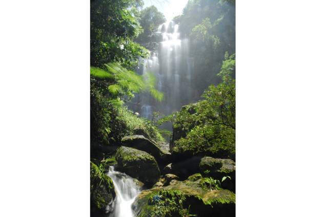 São Gonçalo do Rio das Pedras, Minas Gerais, é procurada por suas cachoeiras e trilhas São Gonçalo do Rio das Pedras, Minas Gerais, é procurada por suas cachoeiras e trilhas