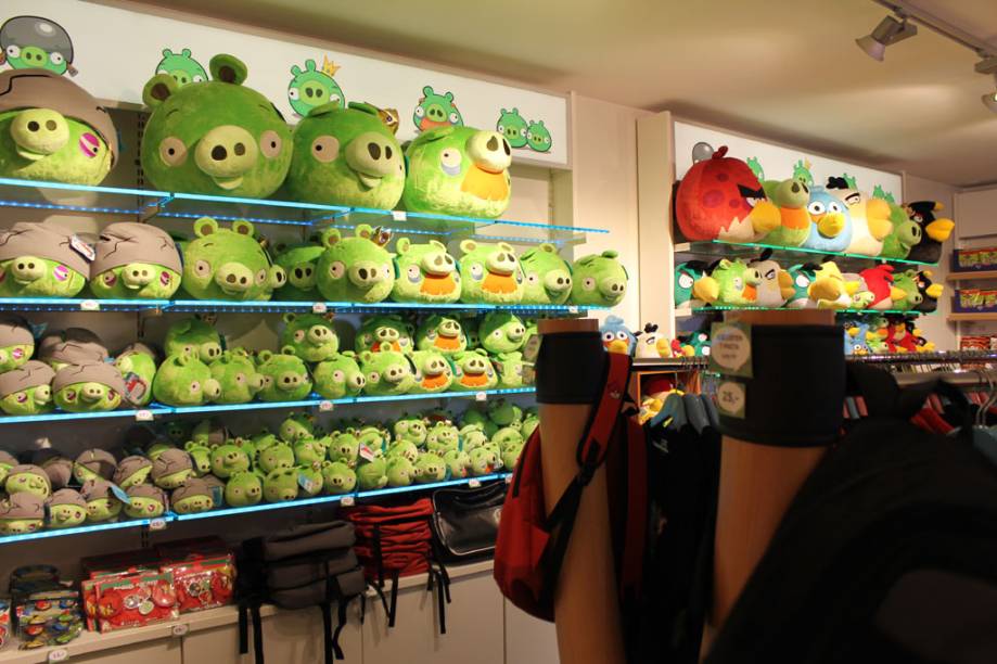 A fria fachada dos nórdicos derrete-se ao lembrarmos que de suas mentes saíram games sarcásticos como Angry Birds. Em Tampere, na Finlândia, encontra-se o Angry Birds Land, um lugar cheio de porquinhos verdes e pássaros de cenho cerrado