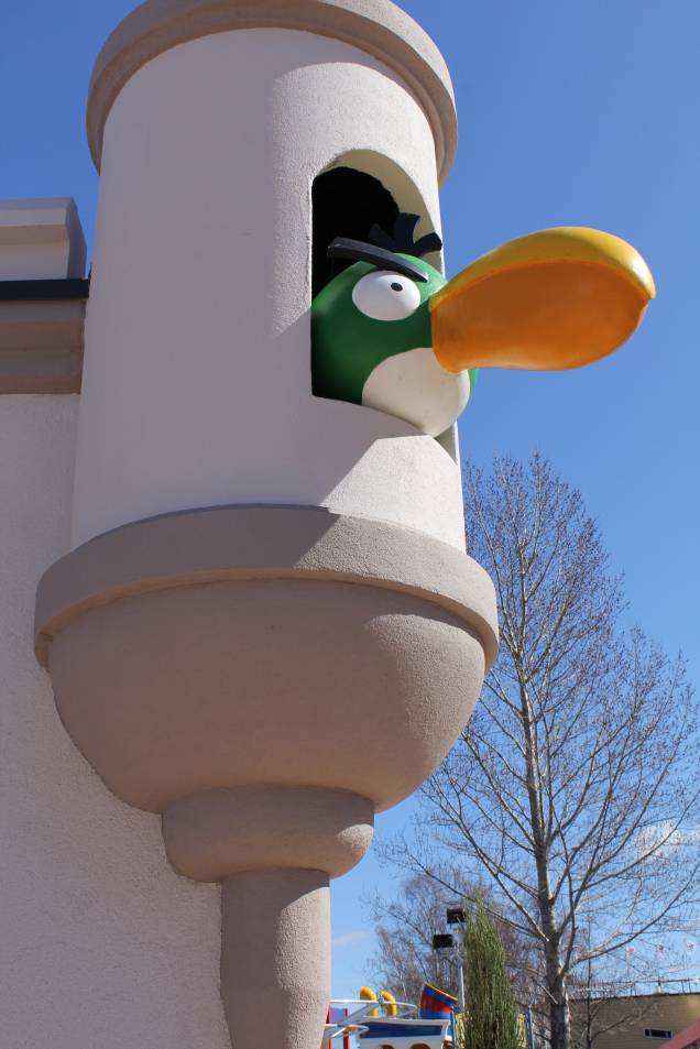 O <em>Boomerang Bird </em>aguarda no alto da torre para aplicar o golpe O <em>Boomerang Bird </em>aguarda no alto da torre para aplicar o golpe