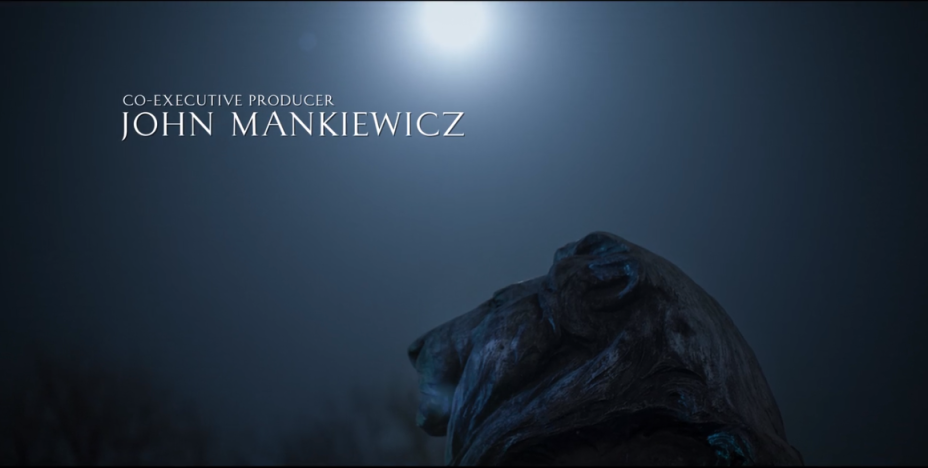 O leão do <strong>Monumento ao Presidente Grant,</strong> agora iluminado pela Lua O leão do <strong>Monumento ao Presidente Grant,</strong> agora iluminado pela Lua