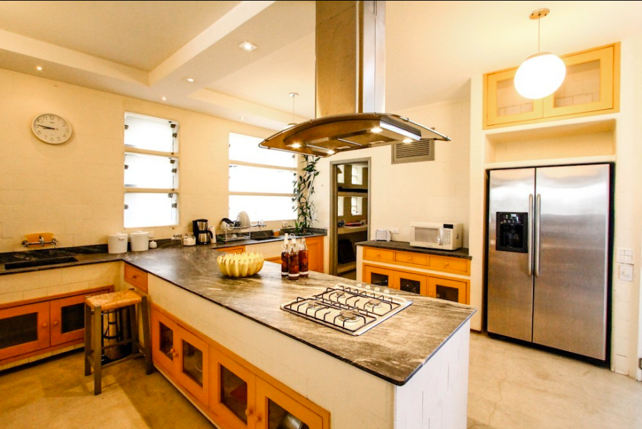 A cozinha não fica atrás em espaço e modernidade A cozinha não fica atrás em espaço e modernidade