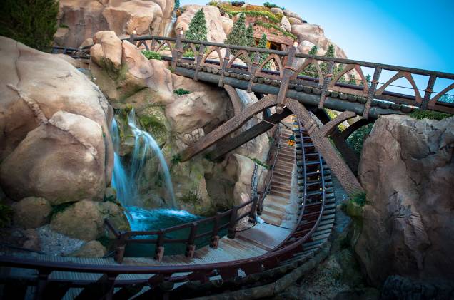 Seven Dwarfs Mine Train, no Magic Kingdom Seven Dwarfs Mine Train, no Magic Kingdom
