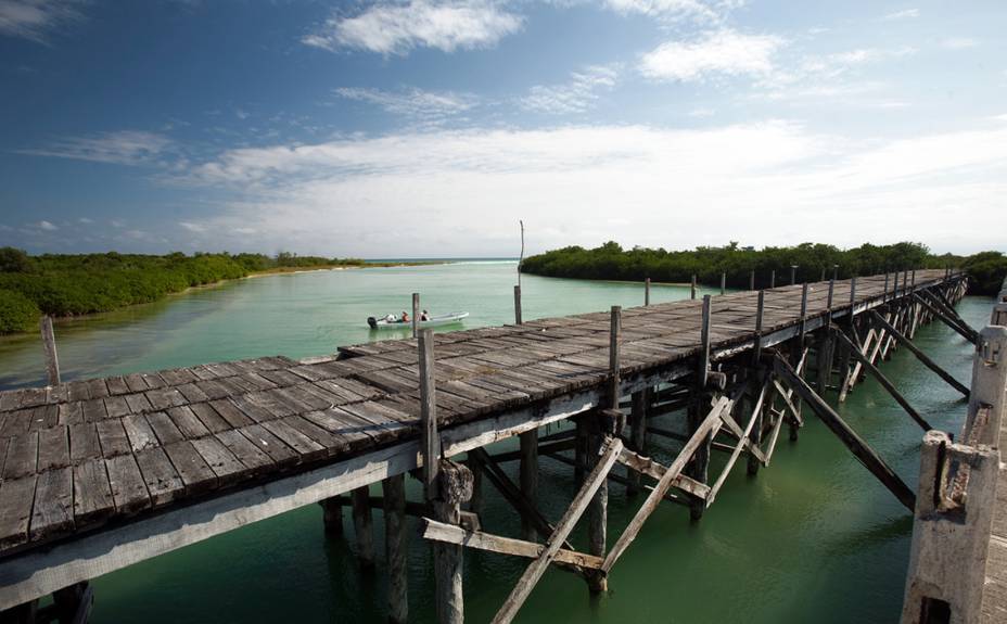 <strong>7. Reserva da Biosfera Sian Kaan</strong>Você pode experimentar o "mayaking" (passeio de caiaque) ou apenas curtir o visual a bardo de uma lancha. Observação de pássaros e pesca esportiva também integram o menu de opções <strong>7. Reserva da Biosfera Sian Kaan</strong>Você pode experimentar o "mayaking" (passeio de caiaque) ou apenas curtir o visual a bardo de uma lancha. Observação de pássaros e pesca esportiva também integram o menu de opções