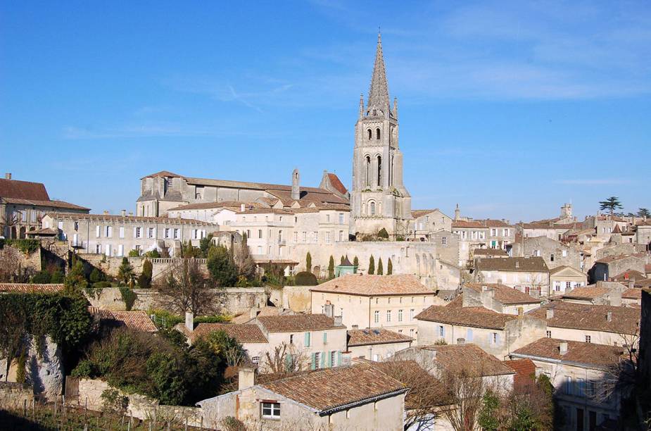 É o cúmulo da belezura. Saint-Émilion, com suas ruas íngremes