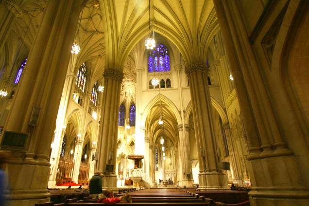 <strong>11. <a href="https://viajeaqui.abril.com.br/estabelecimentos/estados-unidos-nova-york-atracao-saint-patrick-s-cathedral" rel="St. Patrick’s Cathedral" target="_blank">St. Patrick’s Cathedral</a></strong> Revestida de mármore, a catedral da cidade guarda belas esculturas e mosaicos nos vitrais. Para os cristãos de plantão: vale a pena fazer uma pausa para assistir uma missa no local <strong>11. <a href="https://viajeaqui.abril.com.br/estabelecimentos/estados-unidos-nova-york-atracao-saint-patrick-s-cathedral" rel="St. Patrick’s Cathedral" target="_blank">St. Patrick’s Cathedral</a></strong> Revestida de mármore, a catedral da cidade guarda belas esculturas e mosaicos nos vitrais. Para os cristãos de plantão: vale a pena fazer uma pausa para assistir uma missa no local