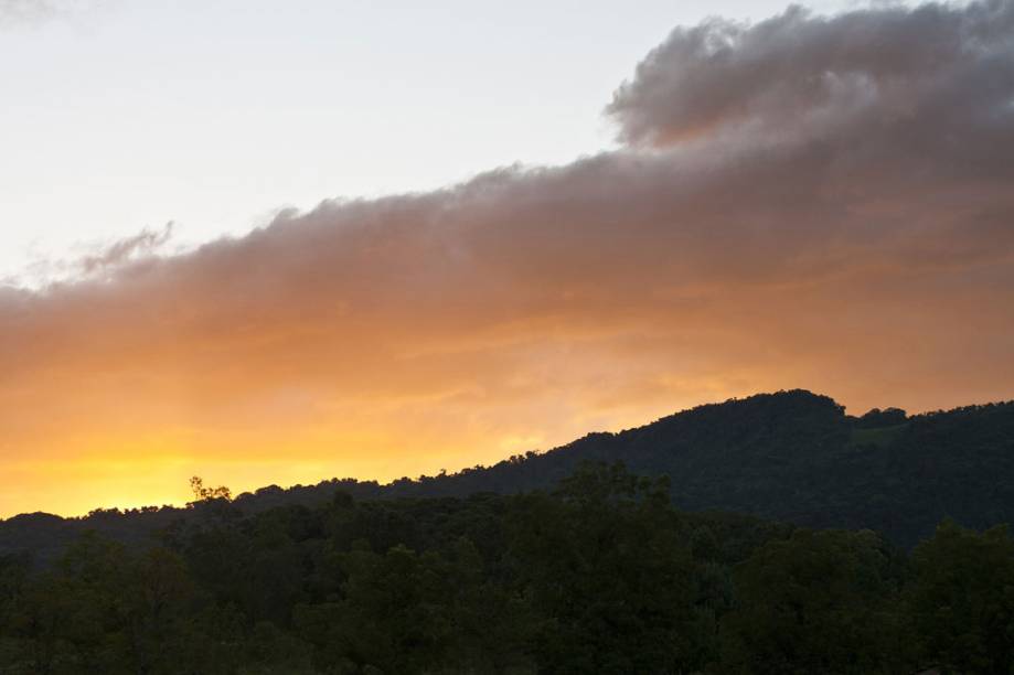 Pôr do sol na cidade de Timbó, Santa Catarina