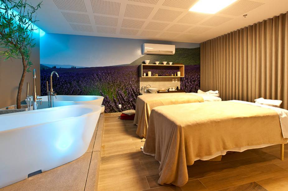<strong>Toscanini hotel & spa, em <a href="https://viajeaqui.abril.com.br/cidades/br-mg-belo-horizonte/" rel="Belo Horizonte (MG)" target="_blank">Belo Horizonte (MG)</a></strong>Com onze andares, o Toscanini Hotel & Spa, no Savassi, é impecavelmente decorado. Não precisa se hospedar para usufruir dos confortos do spa, um dos destaques do hotel. <strong>Toscanini hotel & spa, em <a href="https://viajeaqui.abril.com.br/cidades/br-mg-belo-horizonte/" rel="Belo Horizonte (MG)" target="_blank">Belo Horizonte (MG)</a></strong>Com onze andares, o Toscanini Hotel & Spa, no Savassi, é impecavelmente decorado. Não precisa se hospedar para usufruir dos confortos do spa, um dos destaques do hotel.