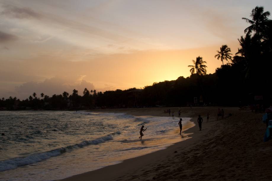 Praia próxima a Unawatuna, no sudoeste do Sri Lanka