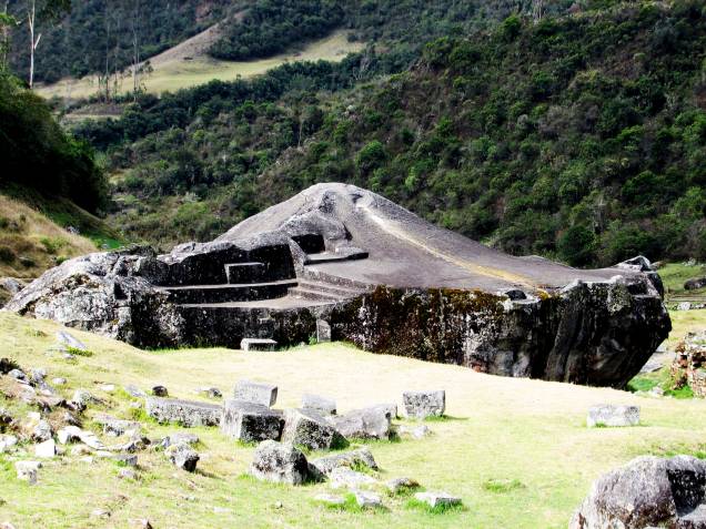 <strong>Vilcabamba – Peru</strong>Limitada pelos cânions do Apurímac e Willcamayu, Vilcabamba foi o último bastião da resistência inca ante a invasão espanhola. A cidade acolheu a linhagem real inca remanescente que impôs resistência aos espanholes até meados do século 16 <strong>Vilcabamba – Peru</strong>Limitada pelos cânions do Apurímac e Willcamayu, Vilcabamba foi o último bastião da resistência inca ante a invasão espanhola. A cidade acolheu a linhagem real inca remanescente que impôs resistência aos espanholes até meados do século 16