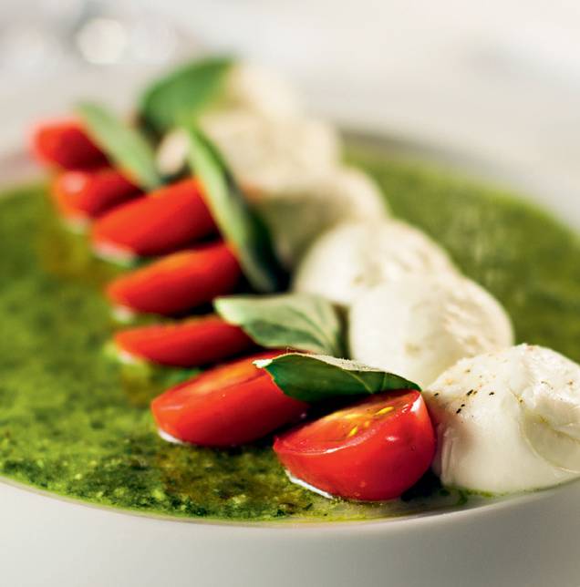 A salada caprese do Domenico A salada caprese do Domenico