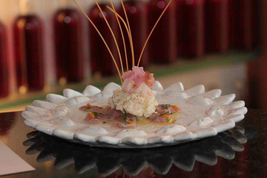 Um dos principais pratos da gastronomia peruana, o tiradito &eacute; um dos carros-chefes do Wanchako, juntamente com o ceviche