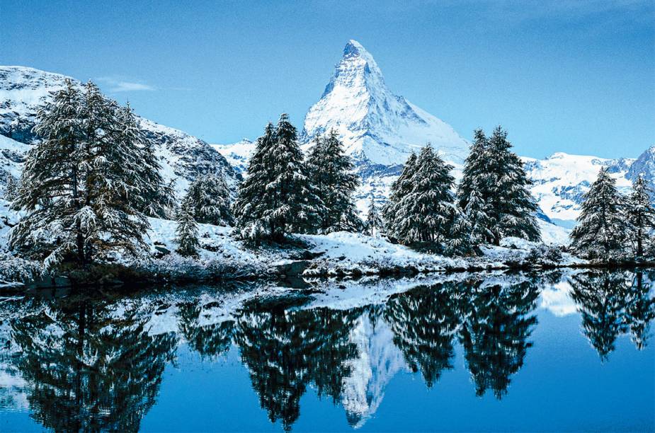 <strong>3. <a href="https://viajeaqui.abril.com.br/materias/dicas-para-esquiar-em-zermatt-na-suica" rel="Zermatt, Suíça" target="_blank">Zermatt, Suíça</a></strong> Reconhece a paisagem? O Matterhorn, a montanha piramidal que domina o horizonte de Zermatt, está na embalagem do Toblerone. Murada pelos Alpes, a vila luxuosa ainda é desconhecida pelos brasileiros <strong>3. <a href="https://viajeaqui.abril.com.br/materias/dicas-para-esquiar-em-zermatt-na-suica" rel="Zermatt, Suíça" target="_blank">Zermatt, Suíça</a></strong> Reconhece a paisagem? O Matterhorn, a montanha piramidal que domina o horizonte de Zermatt, está na embalagem do Toblerone. Murada pelos Alpes, a vila luxuosa ainda é desconhecida pelos brasileiros