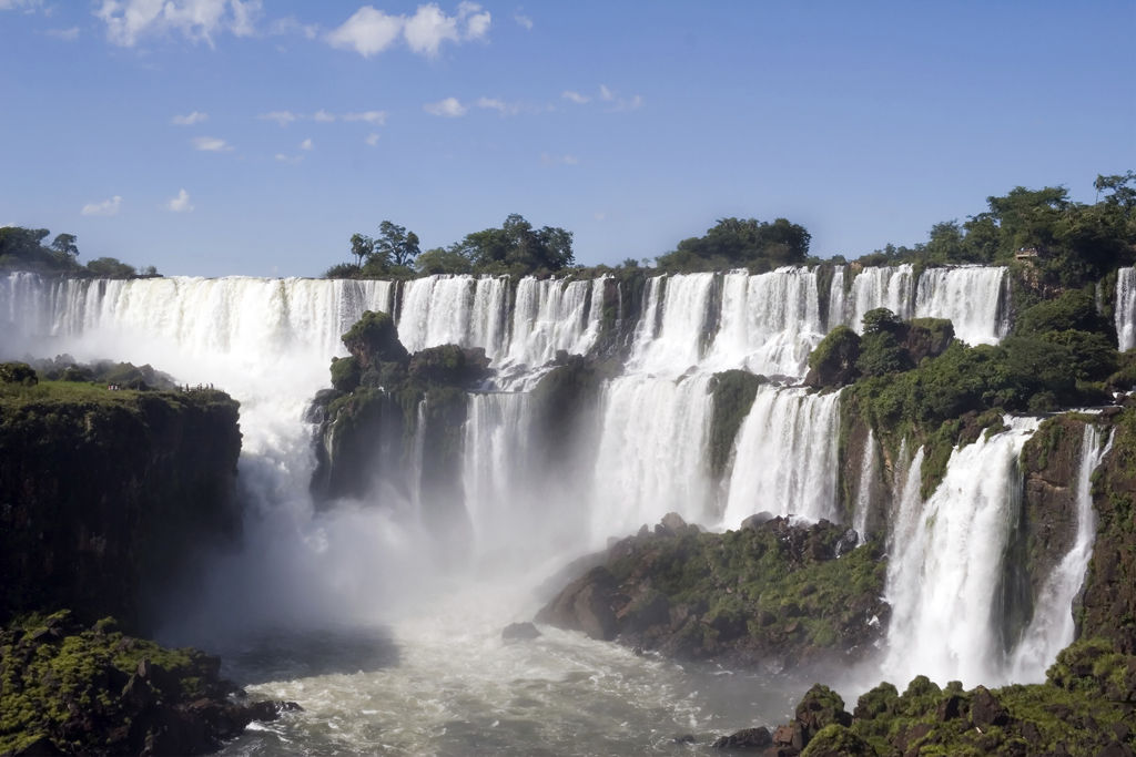 96294214-cataratas.jpg