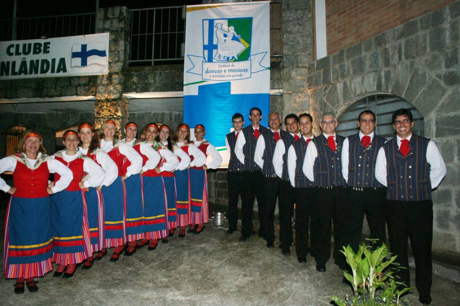 O Clube Finlândia revive as festas de época em animados bailes de polca