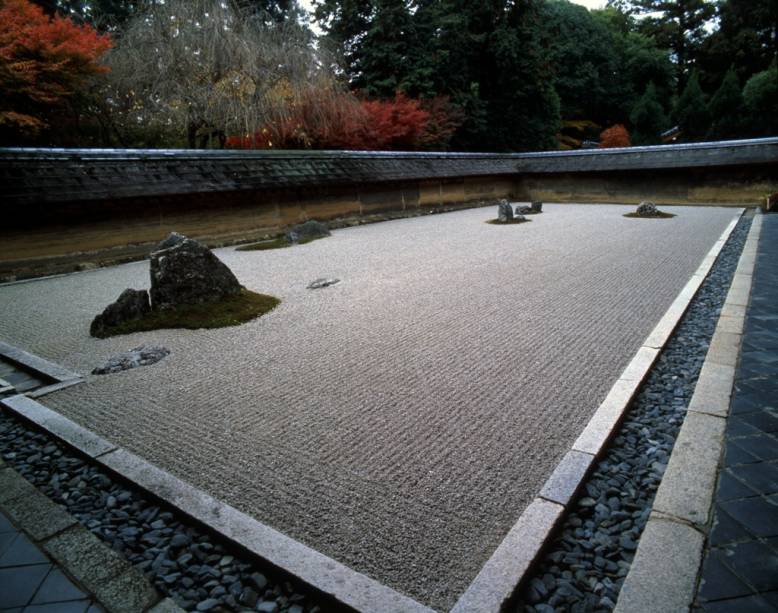 O famoso jardim de pedras do templo zen-budista Ryoanji, em Kyoto, utilizado para meditações O famoso jardim de pedras do templo zen-budista Ryoanji, em Kyoto, utilizado para meditações