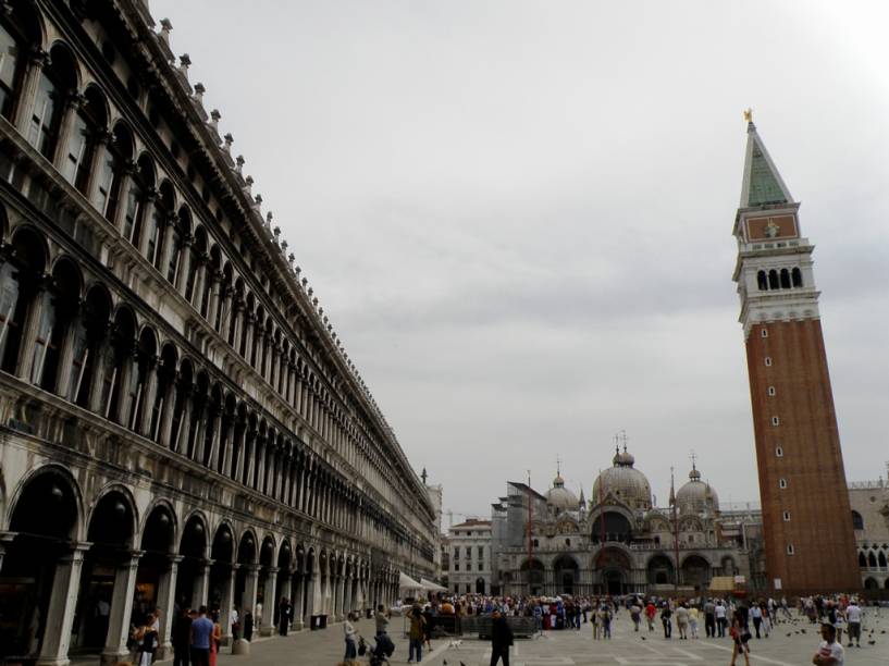 Piazza San Marco, com a basílica e o campanário Piazza San Marco, com a basílica e o campanário