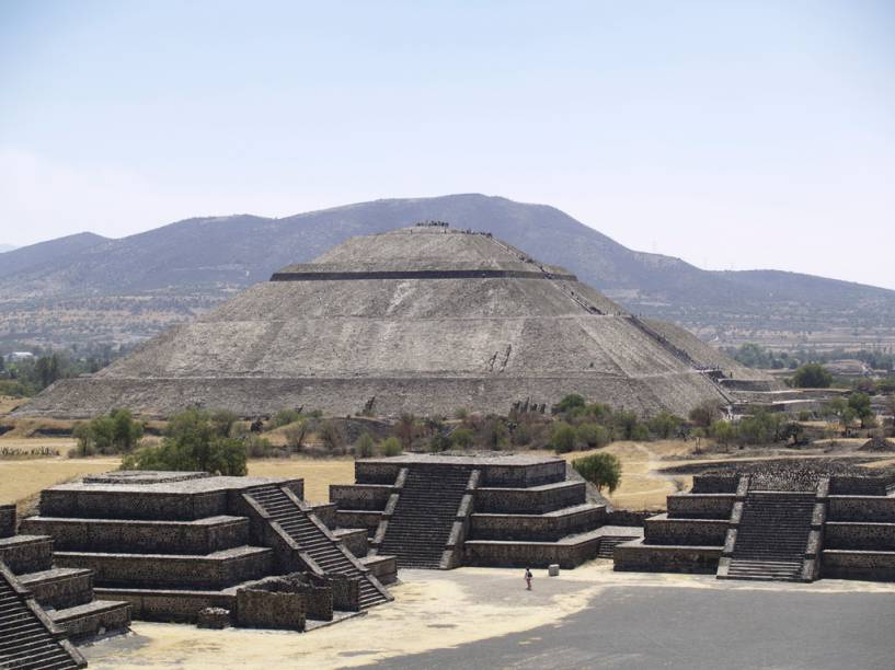 As ruínas de Teotihuacán, uma cidade fundada no século II a.C, abriga a gigantesca Pirâmide do Sol As ruínas de Teotihuacán, uma cidade fundada no século II a.C, abriga a gigantesca Pirâmide do Sol