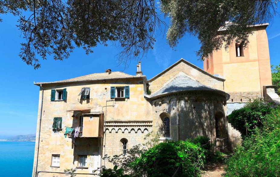 Igreja de San Nicolo, uma das atrações históricas da pacata vila