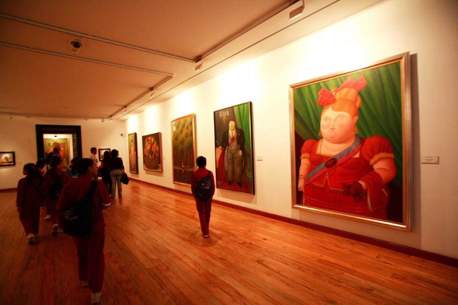O Museu Botero conta com 123 obras doadas pelo mestre colombiano Fernando Botero, famosos pelas pinturas rechonchudas, além de telas de outros artistas como Renoir, Dalí e Picasso O Museu Botero conta com 123 obras doadas pelo mestre colombiano Fernando Botero, famosos pelas pinturas rechonchudas, além de telas de outros artistas como Renoir, Dalí e Picasso