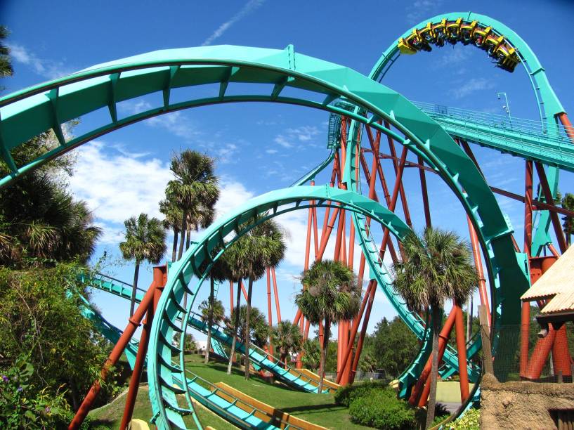 Montanha-russa Kumba. no Busch Gardens