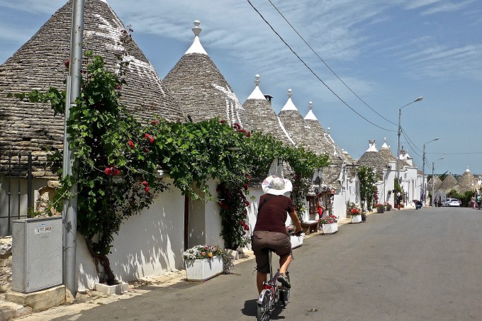 alberobello-877321_1920