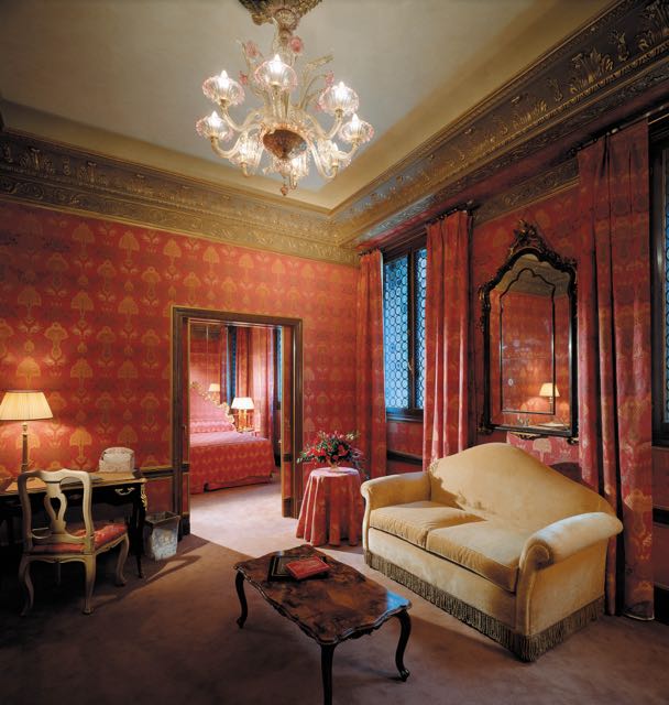 bp-il-palazzo-deluxe-suite