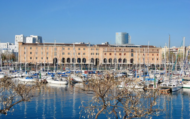 Museu de História da Catalunha, num dos cenários mais agradáveis da cidade