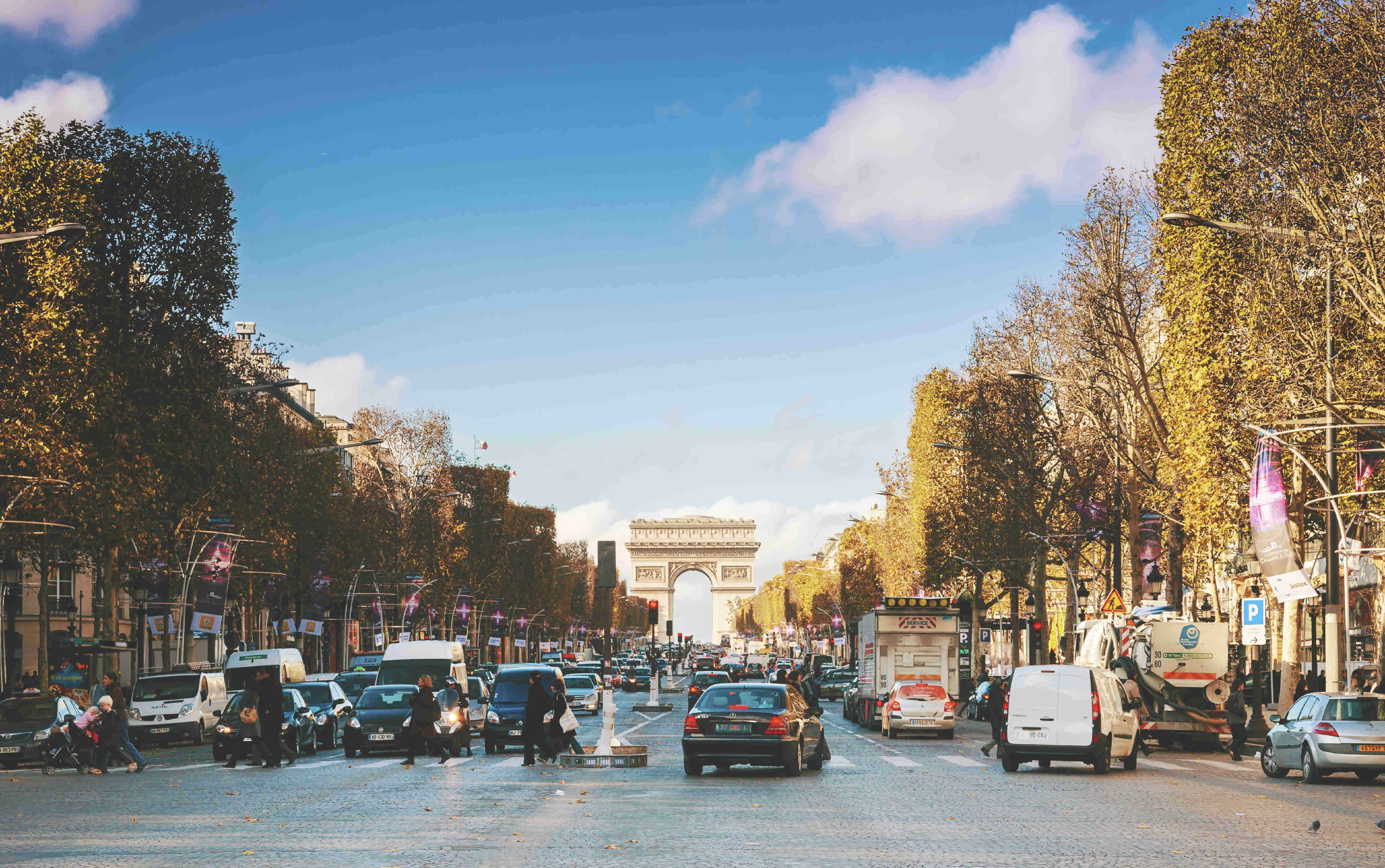champs-elysees-paris-franca