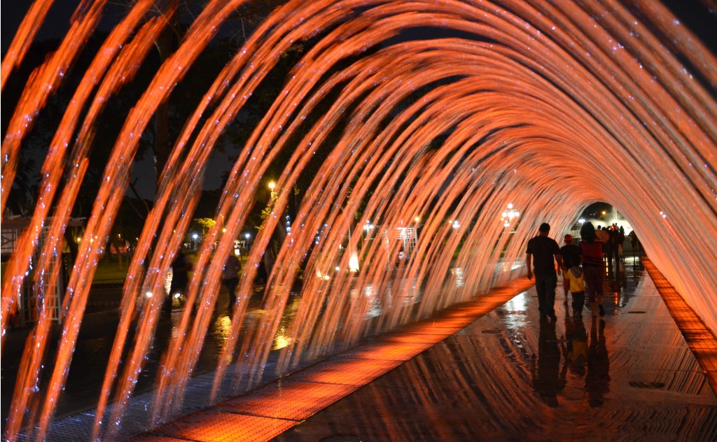 O espet&aacute;culo das &aacute;guas/ Foto: Christian C&oacute;rdova