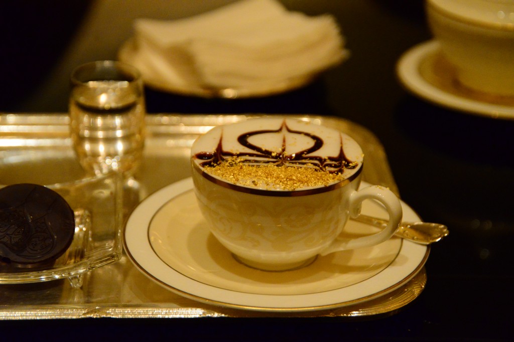 Vai um capuccino com ouro a&iacute;?