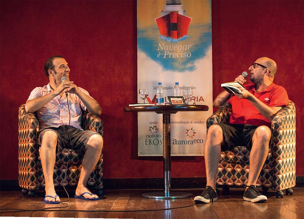 Cad&atilde;o Volpato e Xico S&aacute; em uma das mesas do evento