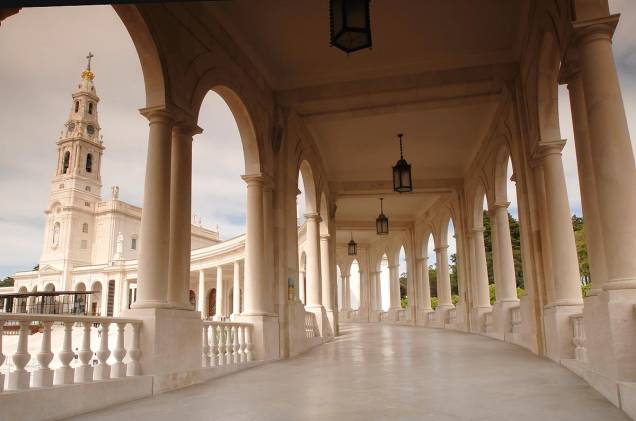 Peregrinos católicos de todas as partes do mundo visitam Fátima Peregrinos católicos de todas as partes do mundo visitam Fátima