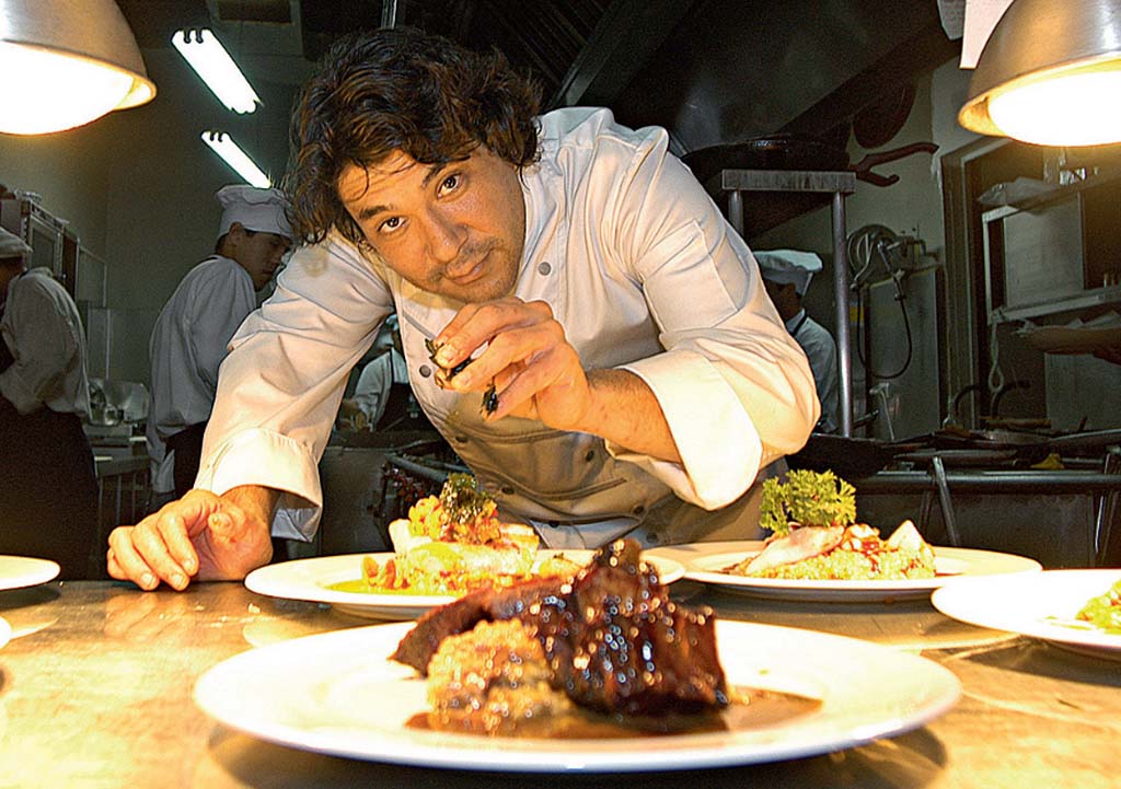 Gast&oacute;n Acurio em a&ccedil;&atilde;o