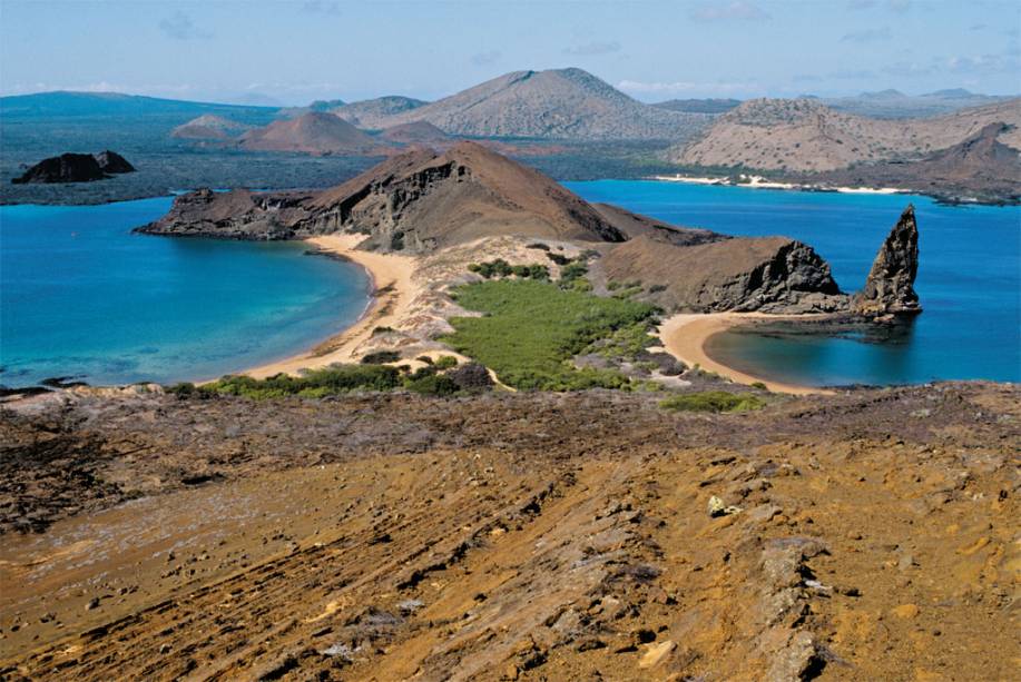 A Ilha Bartolomeu, de origem vulcânica, uma das muitas do Arquipélago de Galápagos A Ilha Bartolomeu, de origem vulcânica, uma das muitas do Arquipélago de Galápagos