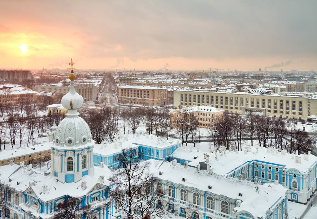 istock-108311411.jpeg Inverno paisagem urbana de São Petersburgo, Rússia