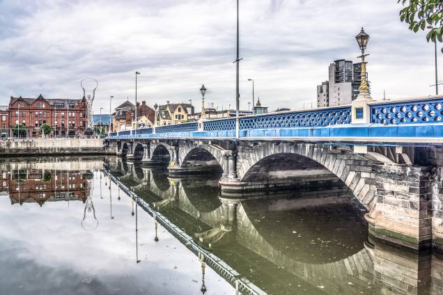 Belfast, a capital da <a href="https://viajeaqui.abril.com.br/paises/irlanda-do-norte" rel="Irlanda do Norte">Irlanda do Norte</a>, é pequena se comparada a outras grandes cidades do <a href="https://viajeaqui.abril.com.br/paises/reino-unido" rel="Reino Unido">Reino Unido</a>. Suas atrações culturais e sua história fascinante, por outro lado, cativam os visitantes Belfast, a capital da <a href="https://viajeaqui.abril.com.br/paises/irlanda-do-norte" rel="Irlanda do Norte">Irlanda do Norte</a>, é pequena se comparada a outras grandes cidades do <a href="https://viajeaqui.abril.com.br/paises/reino-unido" rel="Reino Unido">Reino Unido</a>. Suas atrações culturais e sua história fascinante, por outro lado, cativam os visitantes