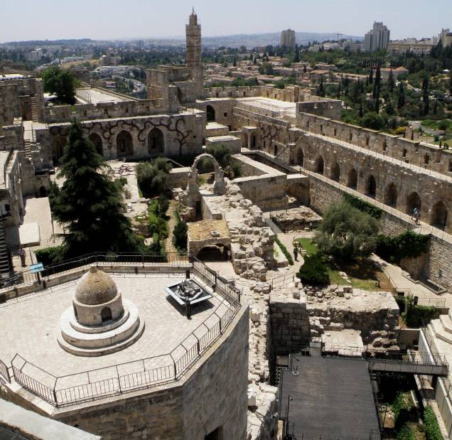 Vista geral da cidadela da Torre de Davi, em Jerusalém, que contém vários elementos islâmicos e um excelente museu sobre a história da cidade Vista geral da cidadela da Torre de Davi, em Jerusalém, que contém vários elementos islâmicos e um excelente museu sobre a história da cidade