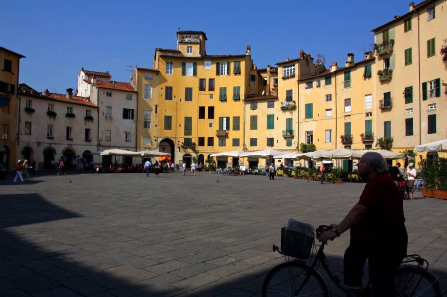 Piazza do Anfiteatro, uma antiga arena romana