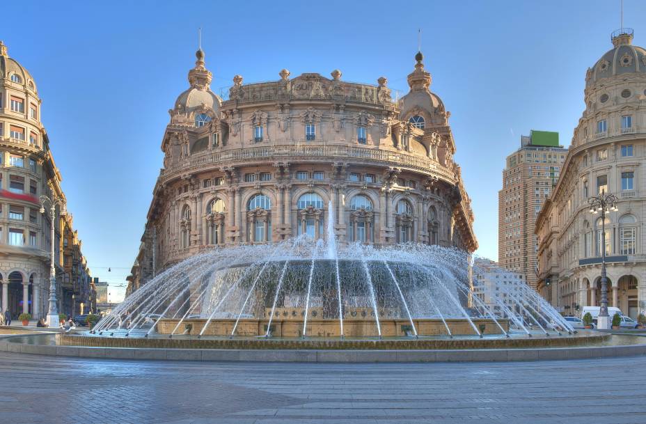 Piazza De Ferrari, a principal praça de Gênova