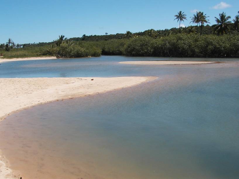 A Praia dos Nativos é a que fica em frente ao mirante do Quadrado de Trancoso