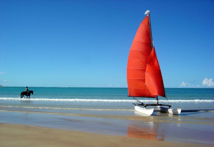 Praia de Itaquena, onde só é possível chegar após 1 hora e meia de caminhada, a partir da Ponta de Itapororoca