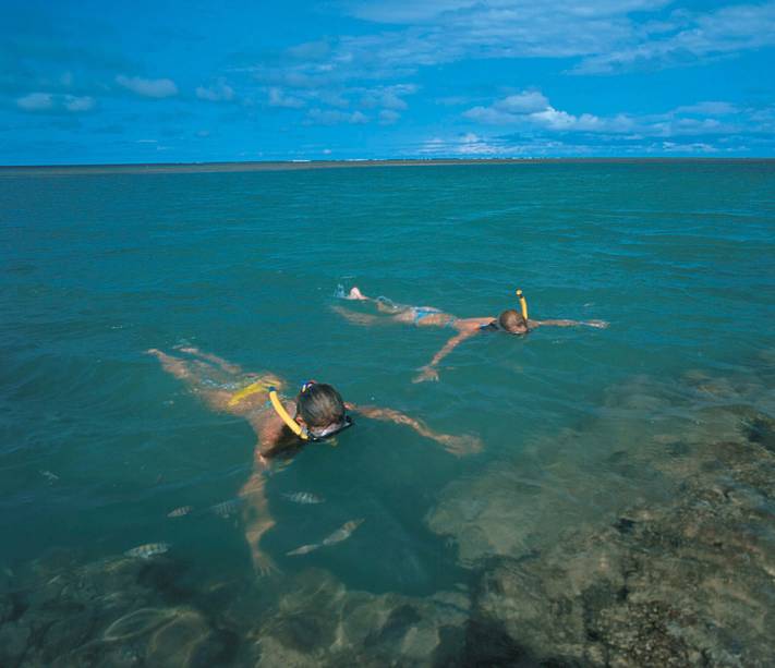 Mergulho com Snorkel na Praia de Itaquena, água cristalina em local praticamente deserto Mergulho com Snorkel na Praia de Itaquena, água cristalina em local praticamente deserto